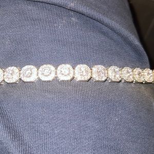 gld iced out cluster bracket brand new